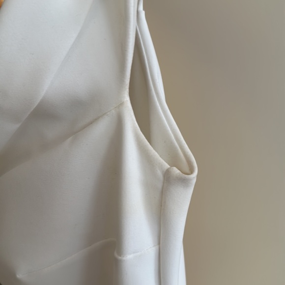 Chiara Boni La Petite Robe Off shoulder white midi dress. - Picture 5 of 9